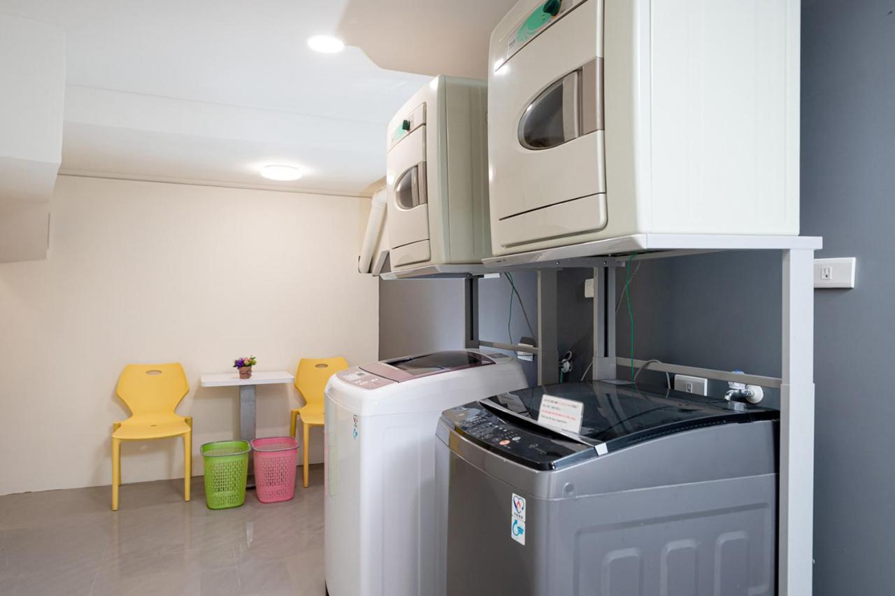 Peach Hotel Hszincsu Kültér fotó