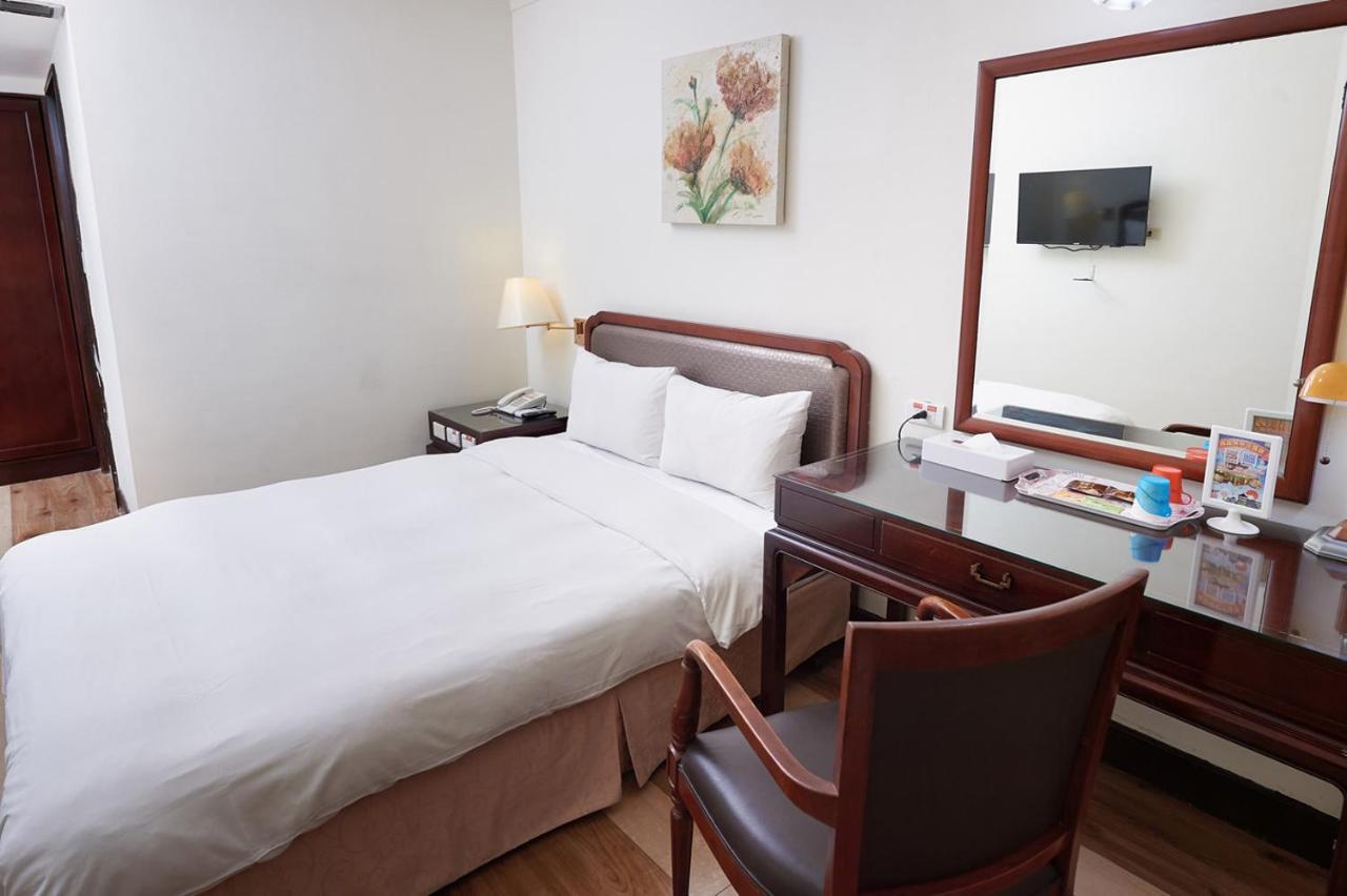 Peach Hotel Hszincsu Kültér fotó